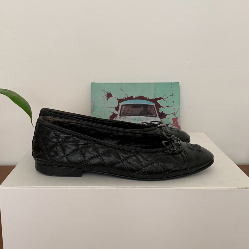 Vintage Chanel quilted ballet flats